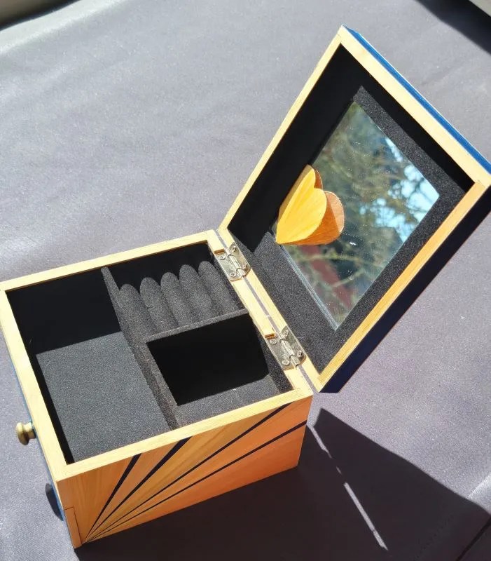 Décoration unique intérieure de la boîte