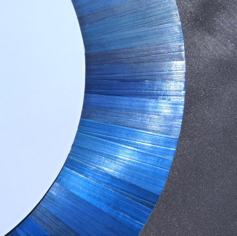 Miroir décoré en marqueterie de paille bleu