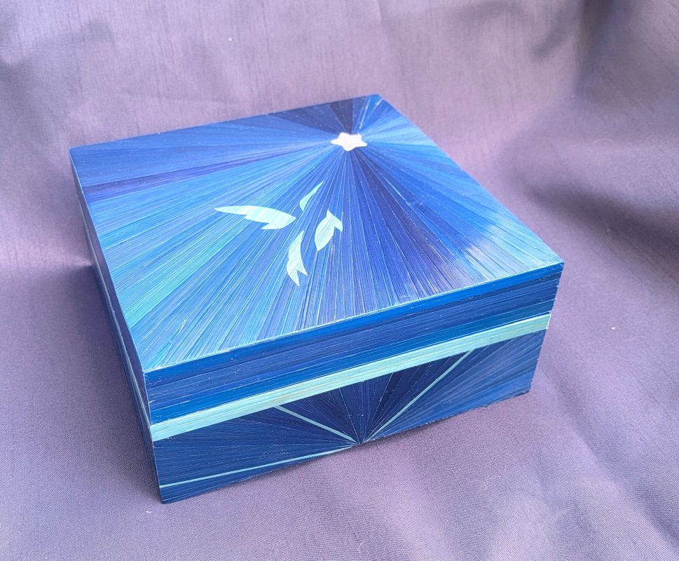Boite artisanat marqueterie colibri