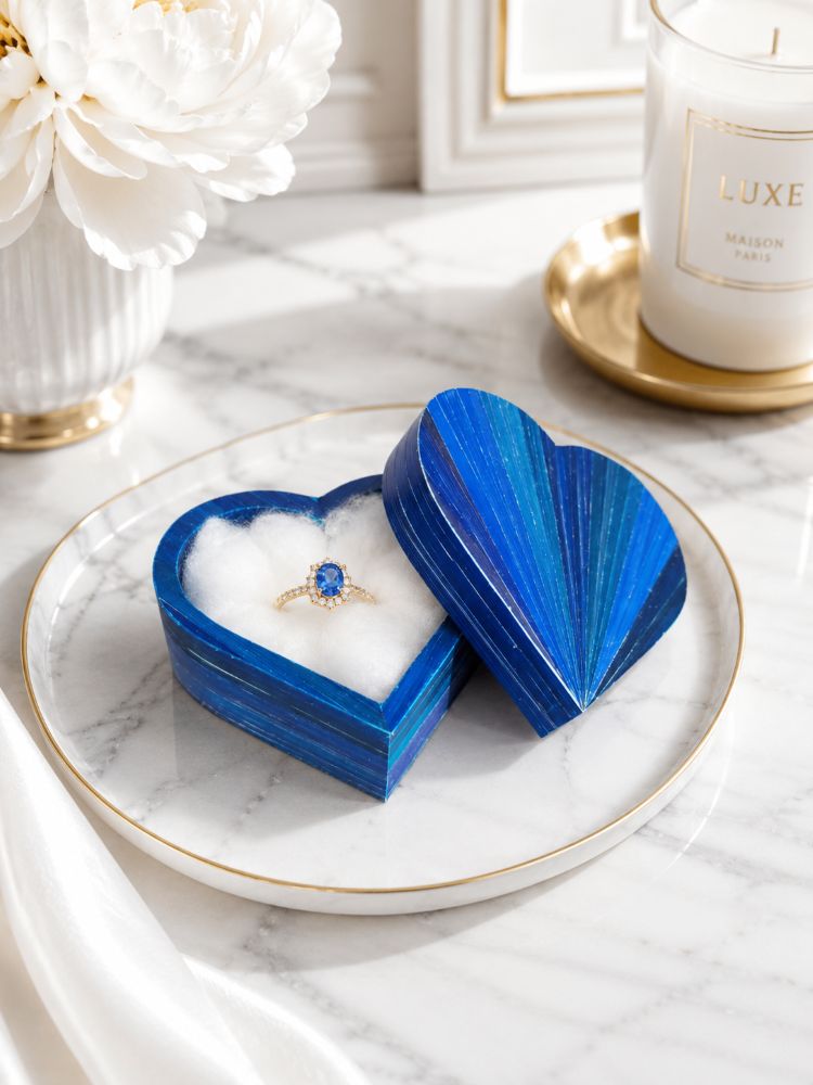 Ecrin de saphir avec bague