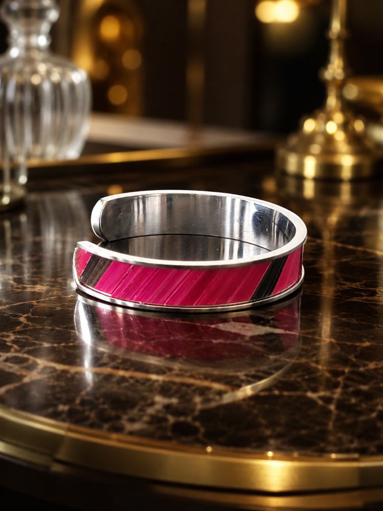 Presentation du bracelet en marqueterie de paille