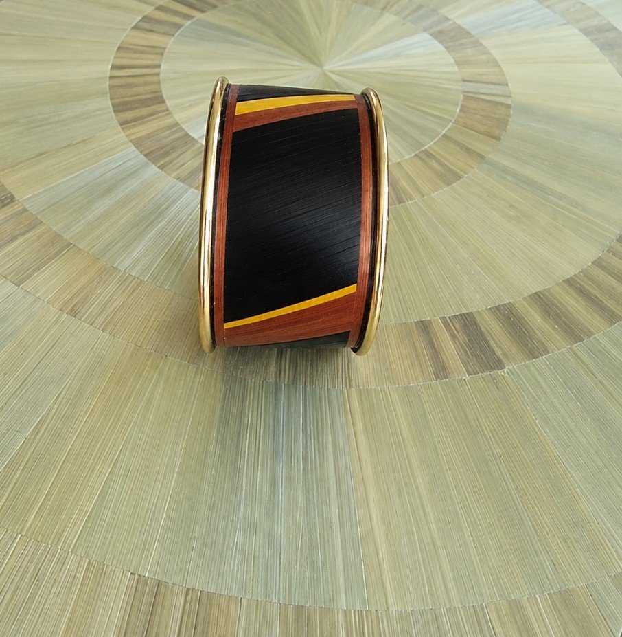 Beau bracelet en marqueterie de paille